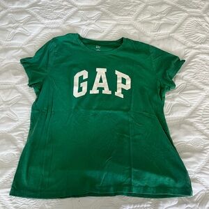 GAP Woman’s Green Logo T-Shirt